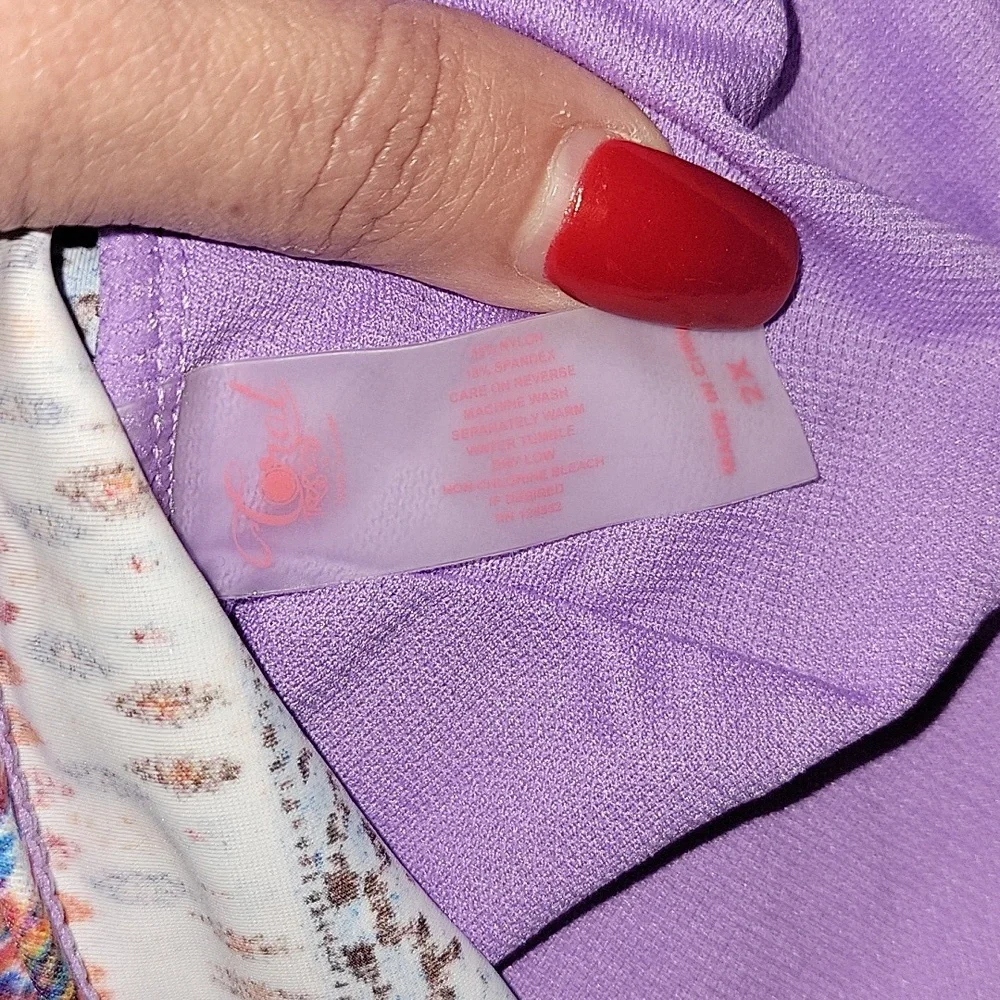 Women's Plus Size 2X Swim top worn once like new 👌 - Picture 4 of 5